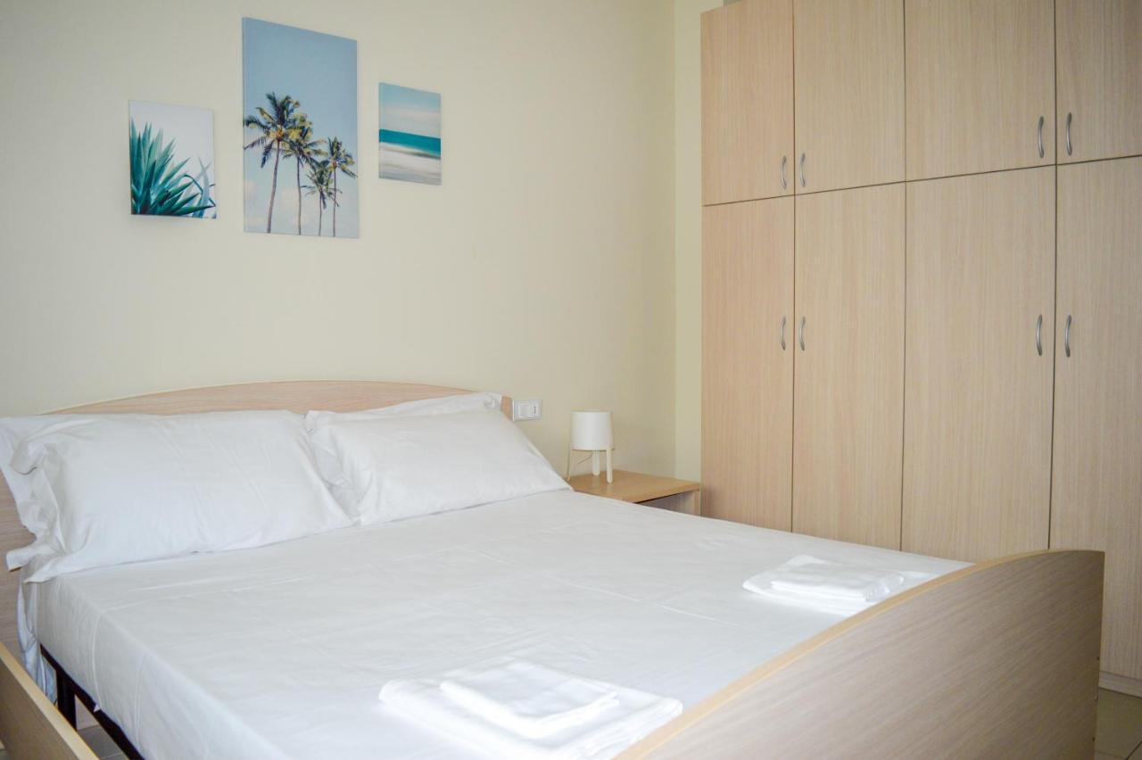 Homiday - Cerrano Park Resort Пинето Экстерьер фото