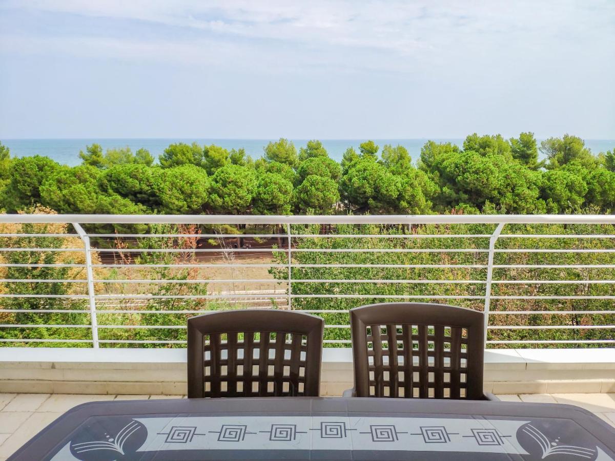 Homiday - Cerrano Park Resort Пинето Экстерьер фото