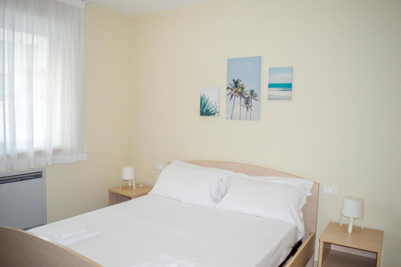 Homiday - Cerrano Park Resort Пинето Экстерьер фото