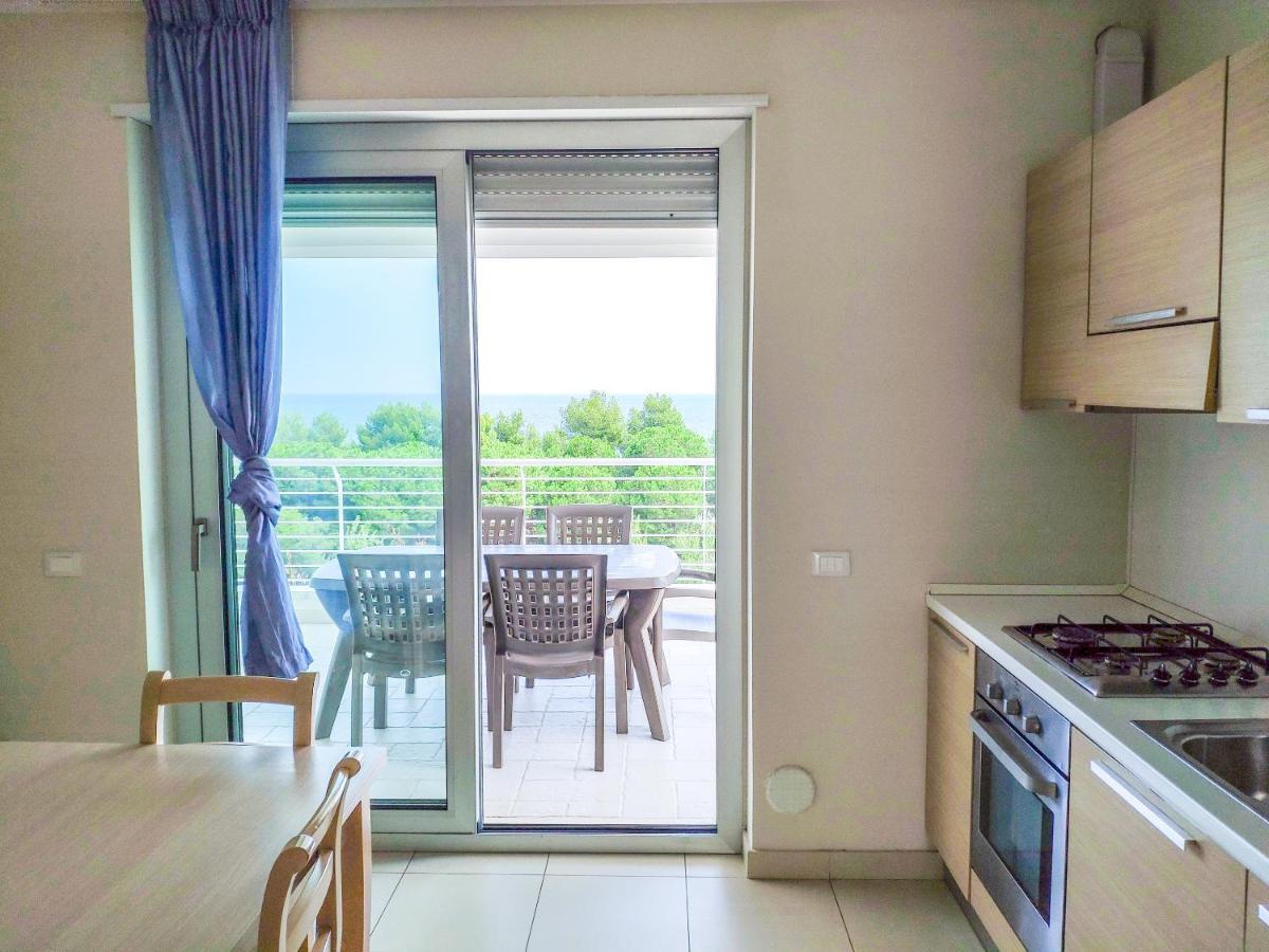 Homiday - Cerrano Park Resort Пинето Экстерьер фото