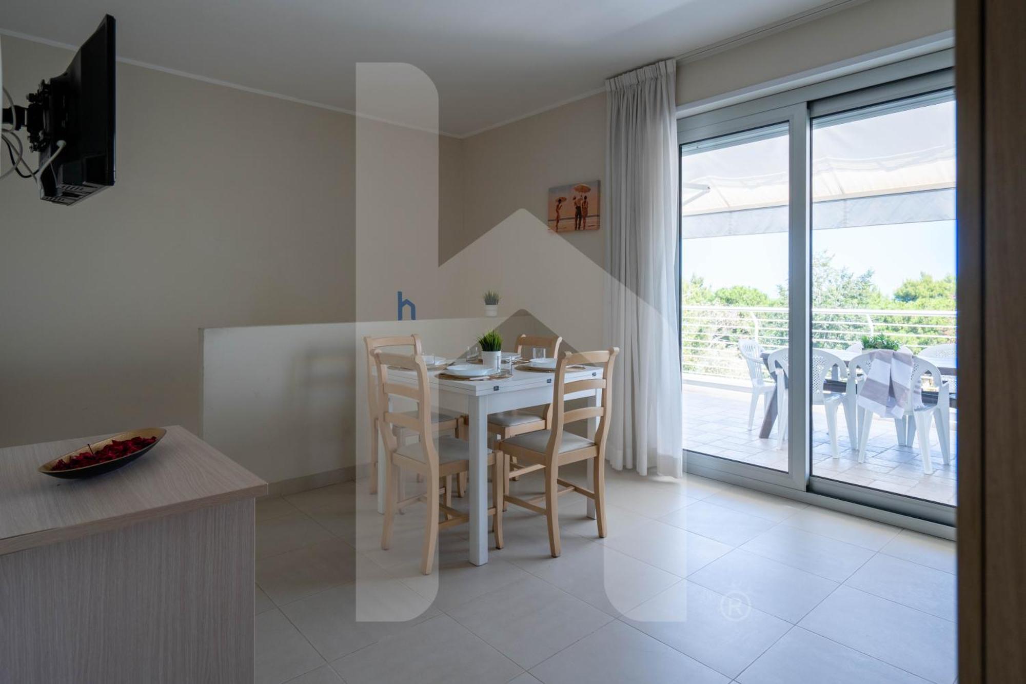 Homiday - Cerrano Park Resort Пинето Экстерьер фото